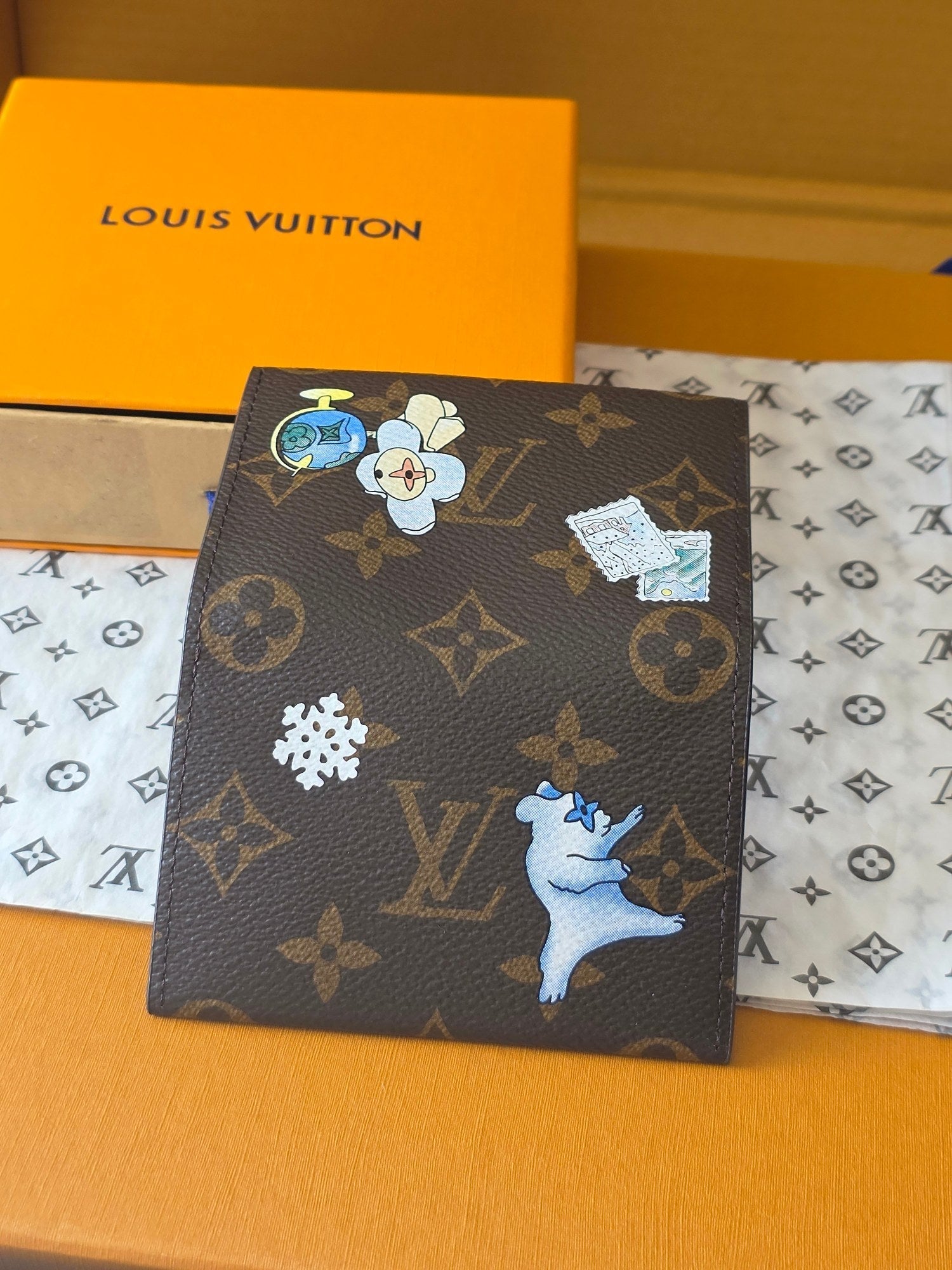 LV Christmas Edition Card Holder Brown Monogram Canvas 274903