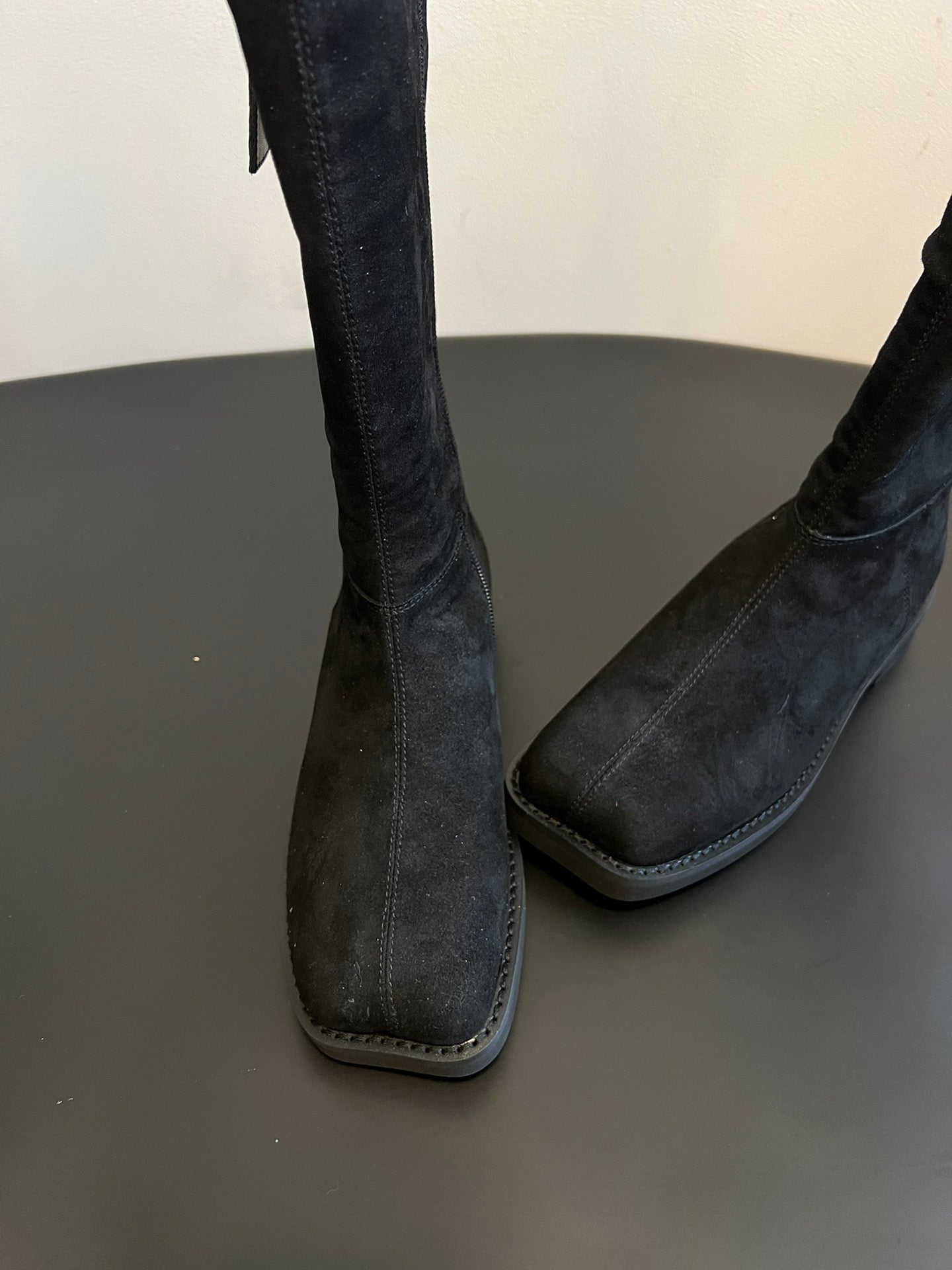 Maison Margiel 25ss Cool Square Toe Tall Riding Boots Black Suede 580413