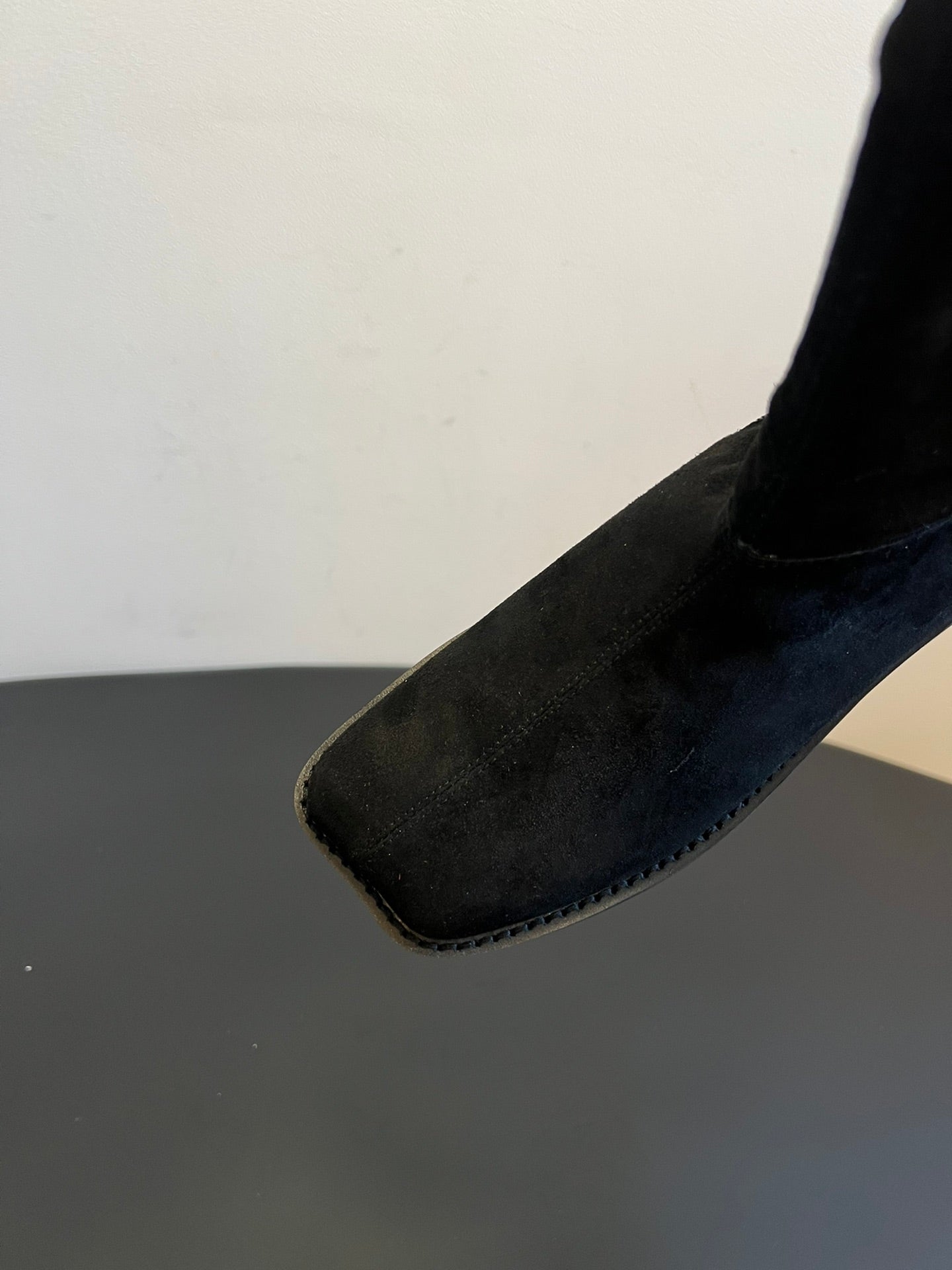Maison Margiel 25ss Cool Square Toe Tall Riding Boots Black Suede 580413