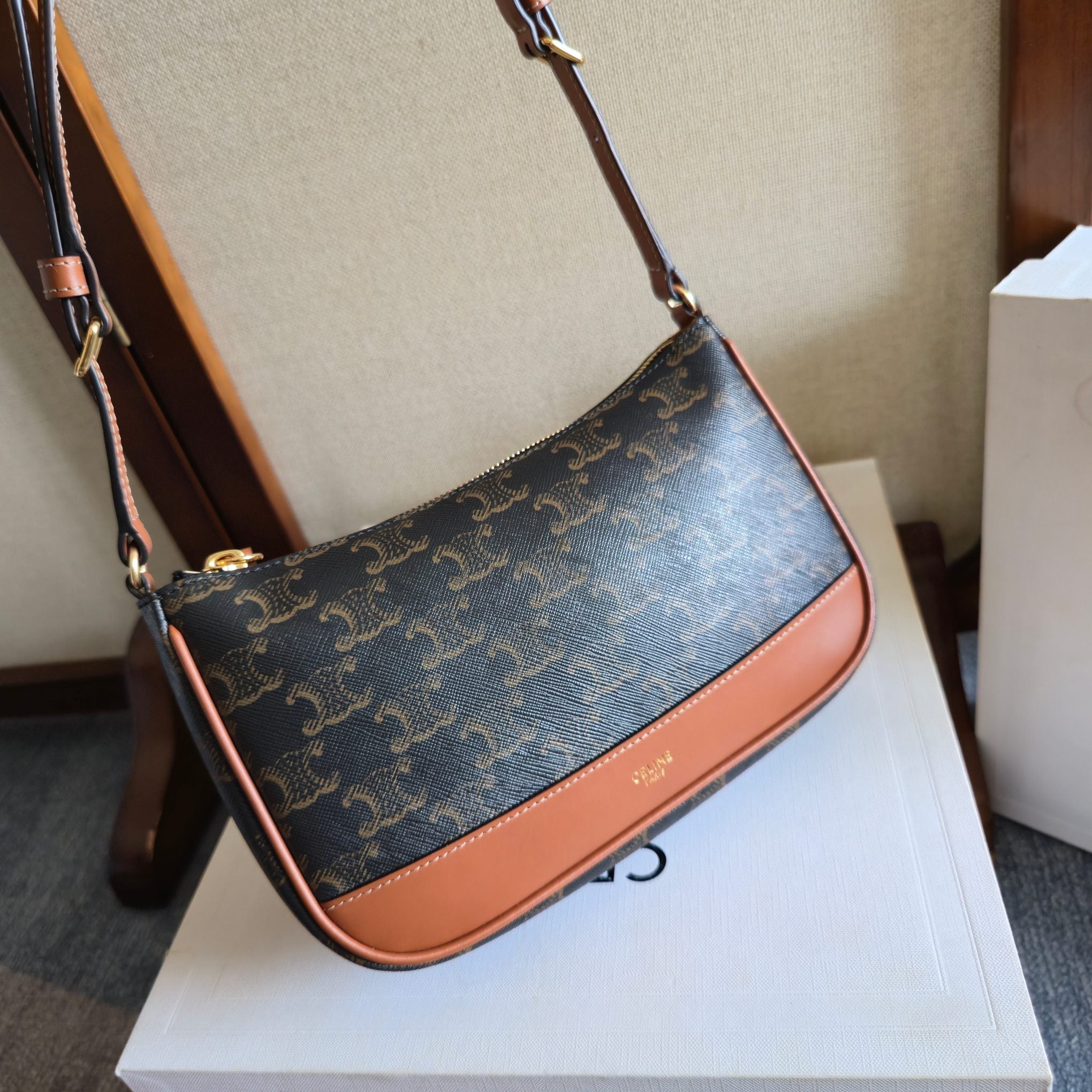 CELINE Armband Mahjong Black Brown Bag in PVC Fabric with Leather 276280