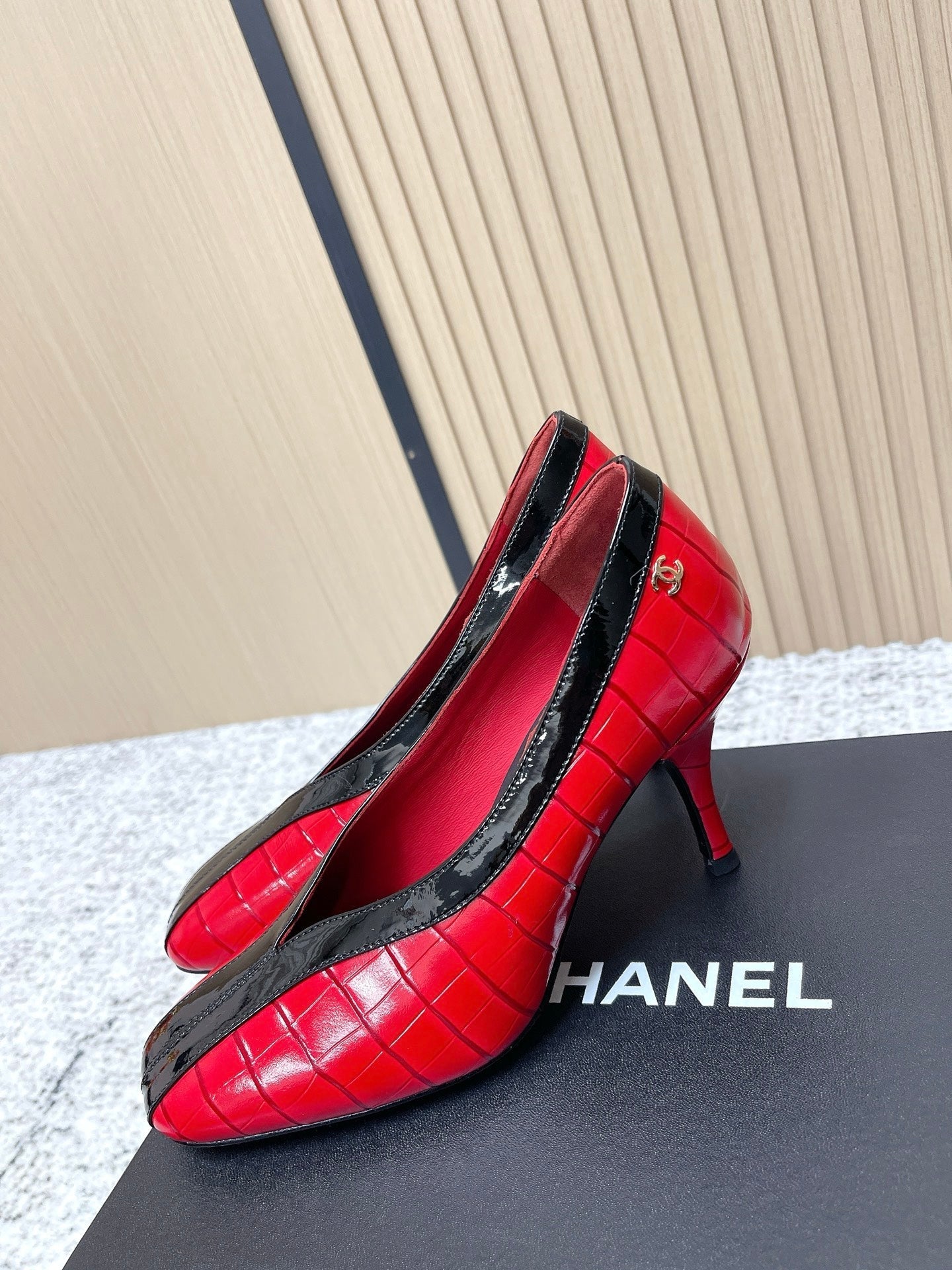 Chanel 26 Closed-Toe Slingback Red in Cowhide 591409