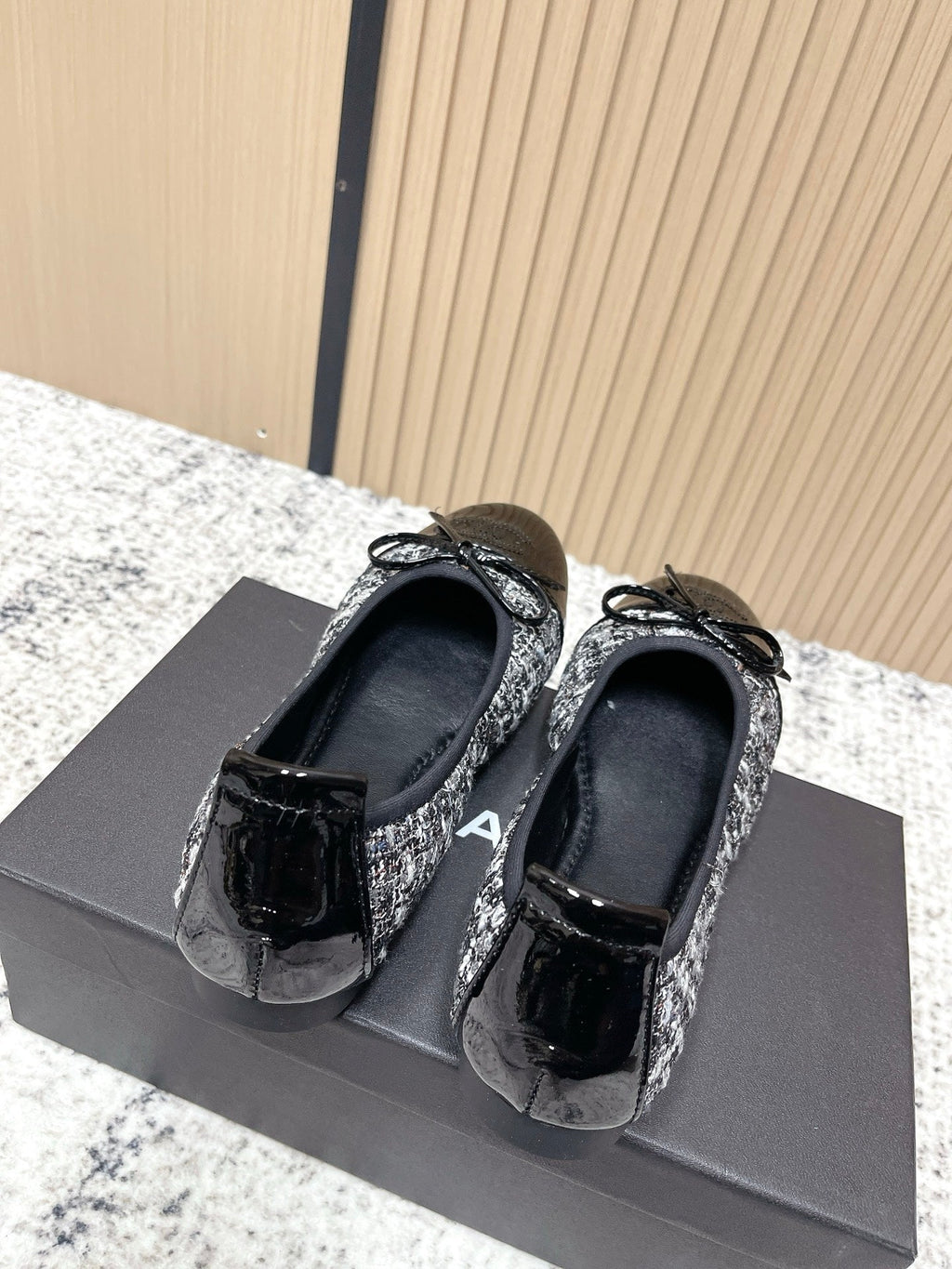 Chanel 26SS Ballet Flats Shoes Black in Lambskin with Fabric 591397