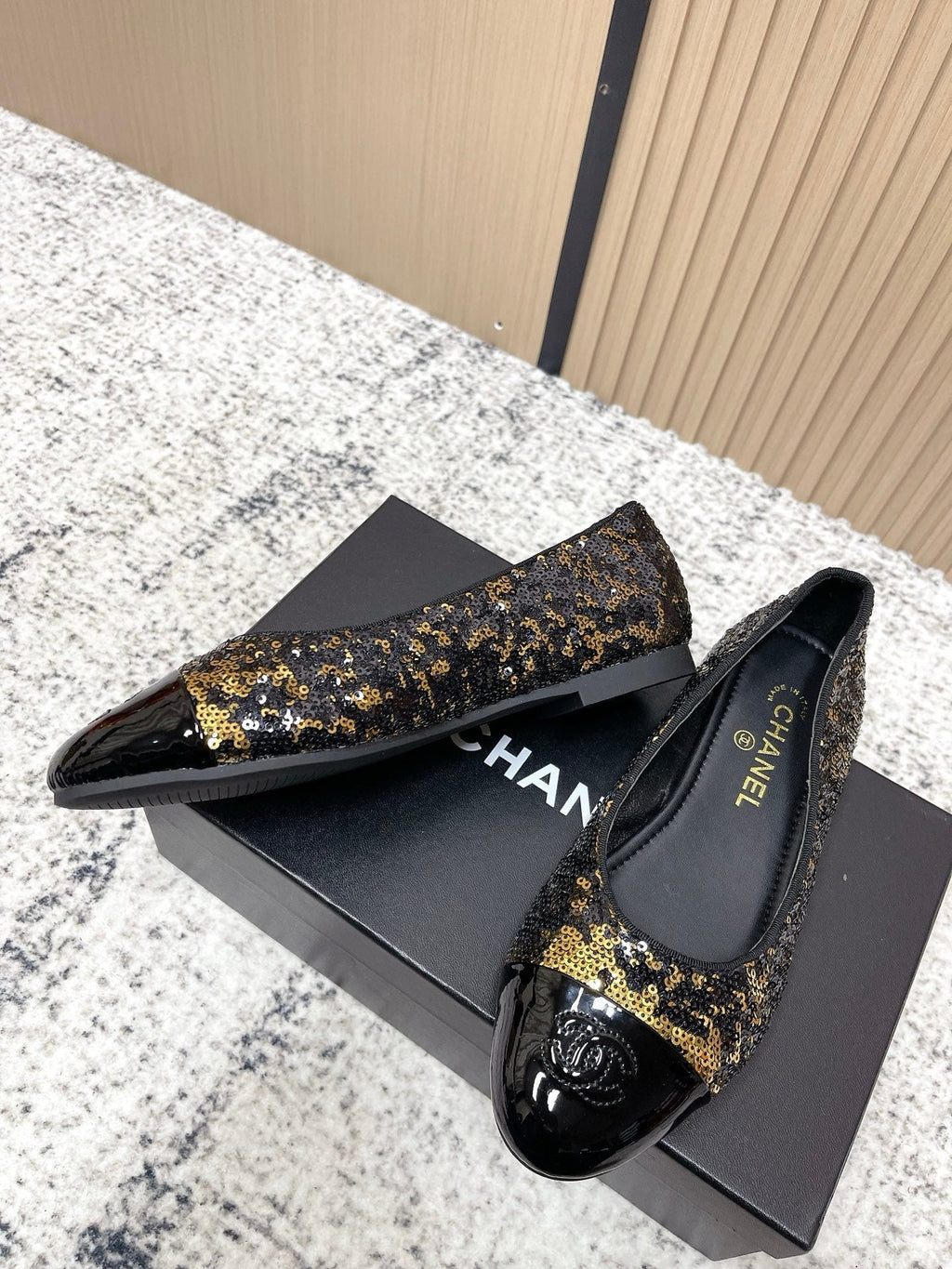 Chanel Coco Mark Ballet Flat Black with Gold in Lambskin 591379