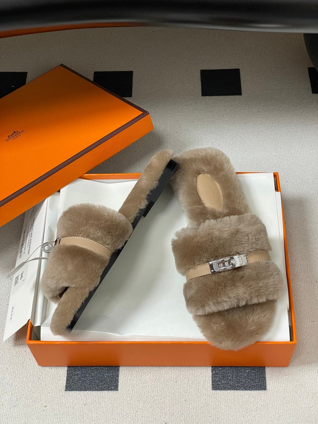 Hermes Giulia Kelly Buckle H-Slippers Beige in Wool 594327