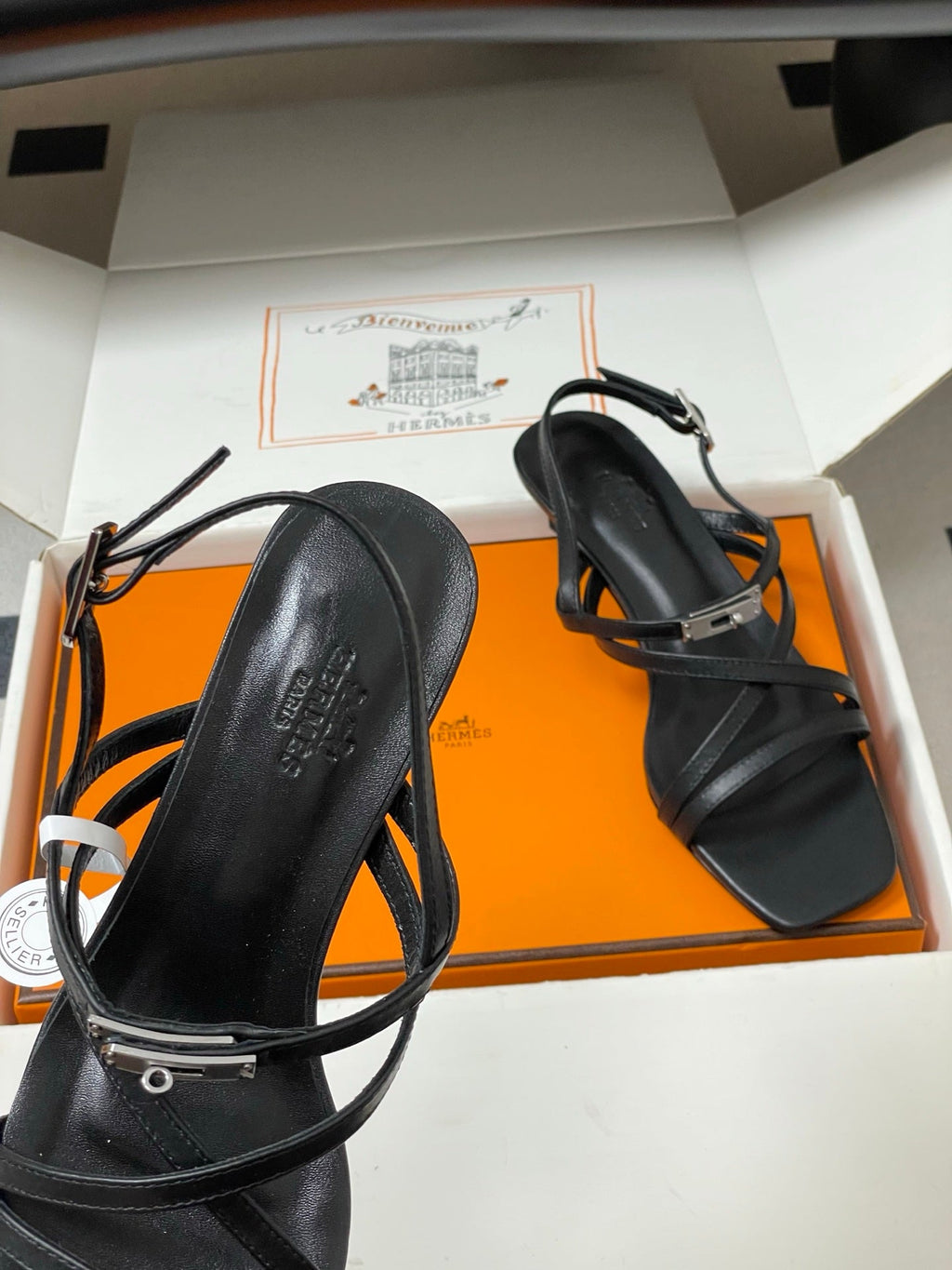 HM M  Sandal 40 Black in Calfskin 593820