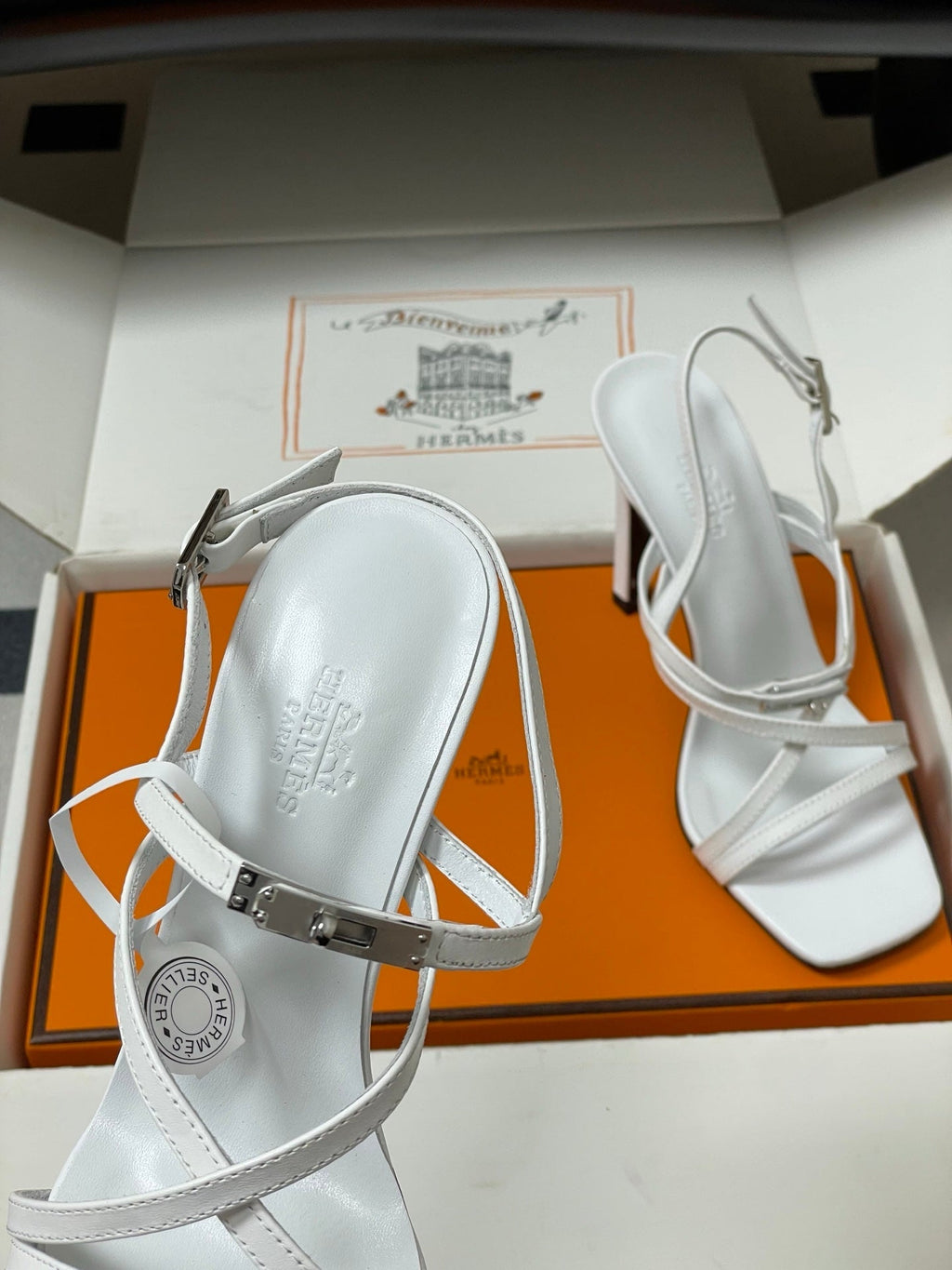 HM M  Sandal 100 White in Calfskin 593814