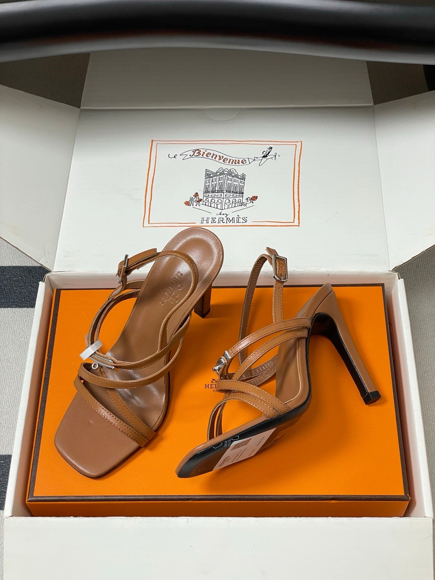 HM M  Sandal 100 Brown in Calfskin 593813