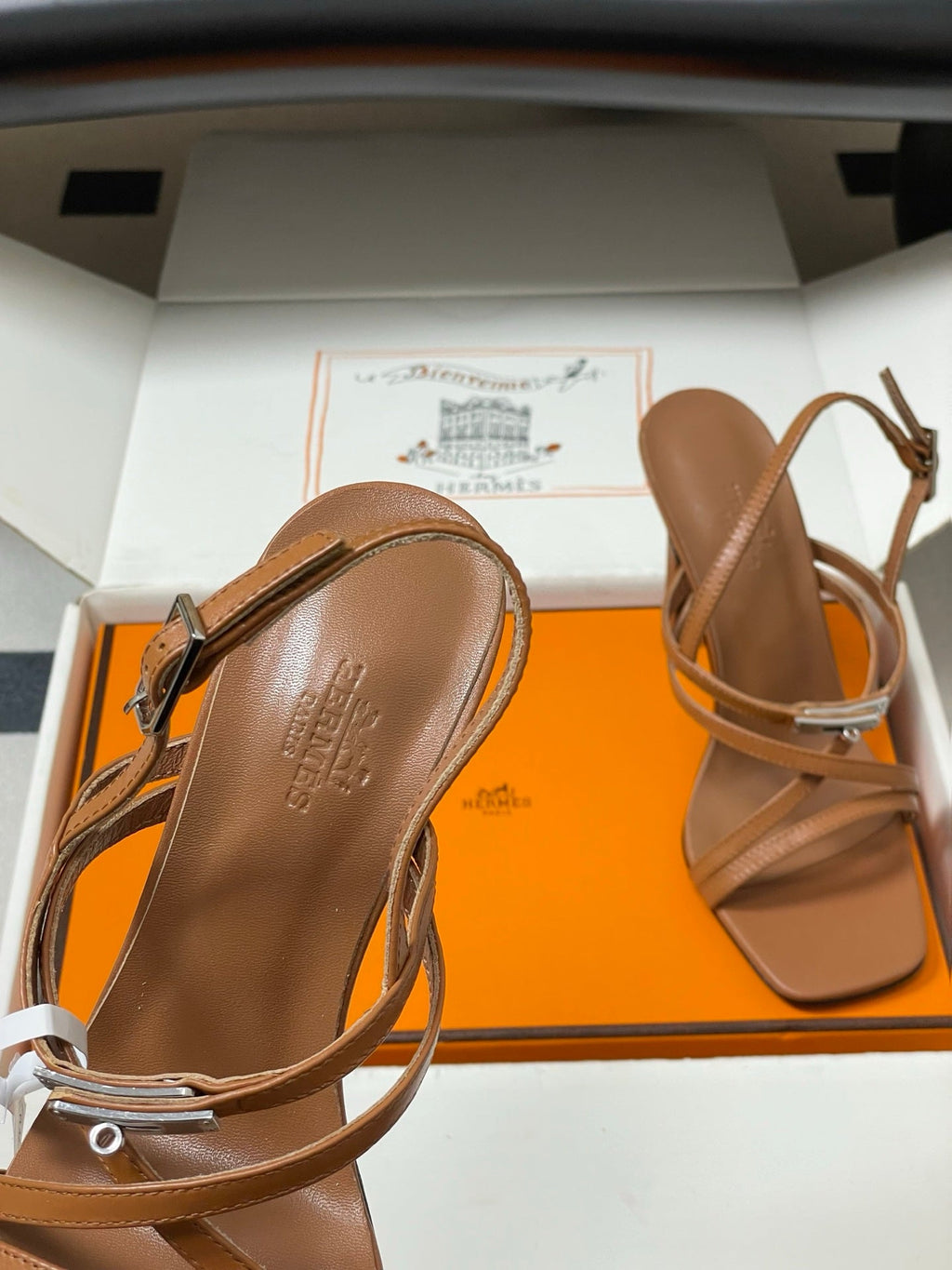 HM M  Sandal 100 Brown in Calfskin 593813