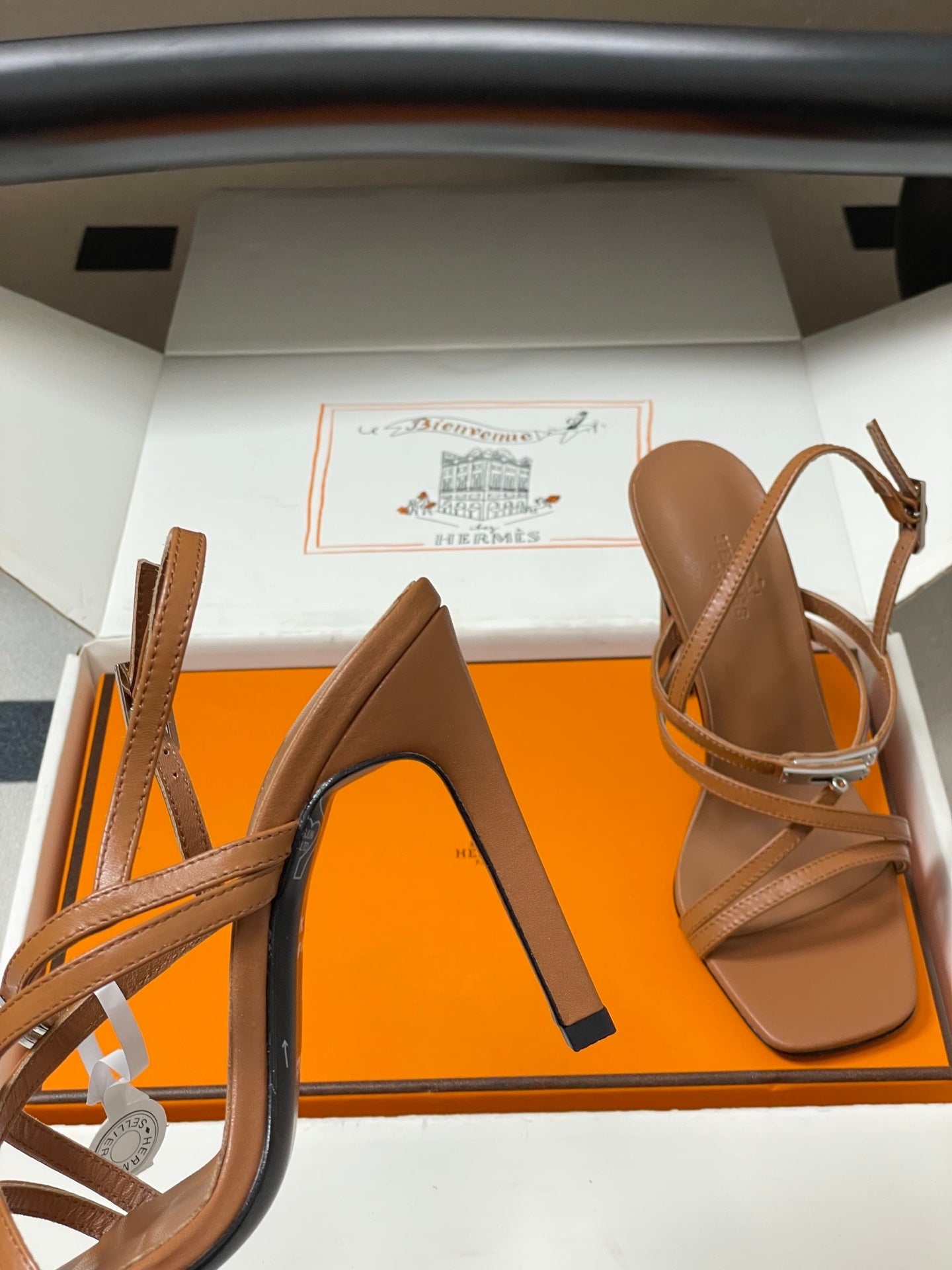 HM M  Sandal 100 Brown in Calfskin 593813