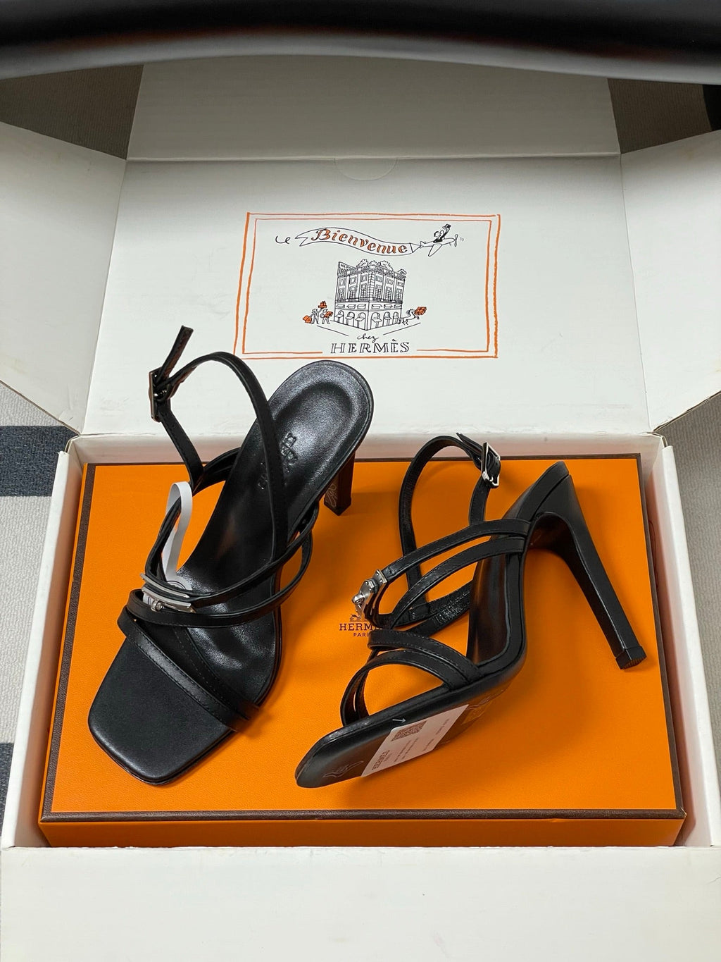 HM M  Sandal 100 Black  in Calfskin 593812