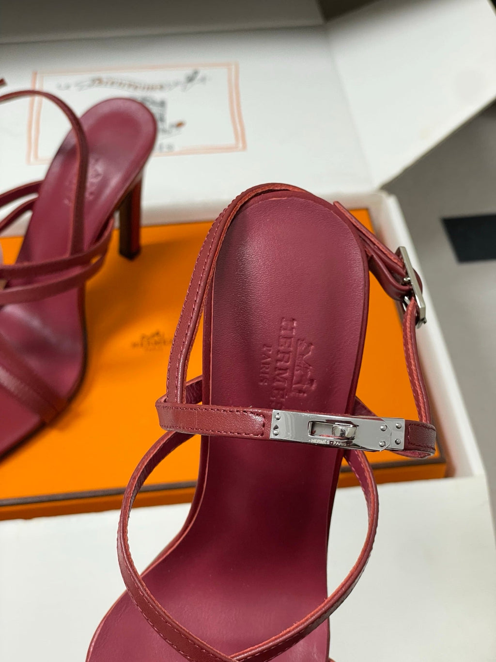 HM M  Sandal 100 Burgundy in Calfskin 593811