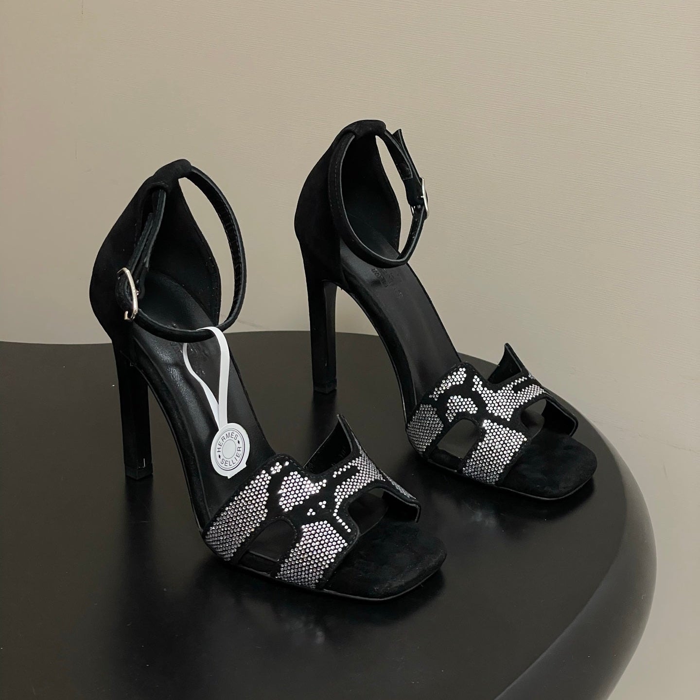 HM Joy Sandal 100 Black Gray in Suede 593804
