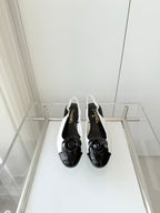 Chanel 26 Camellia High Heels 35 White Black in Patent Leather 597415