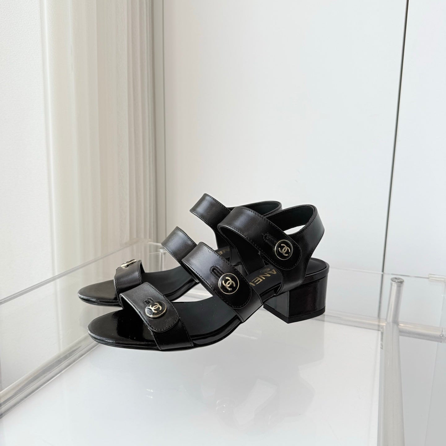 Chanel 26 Turnlock 40 Black Sandal Heels in Lambskin 597403