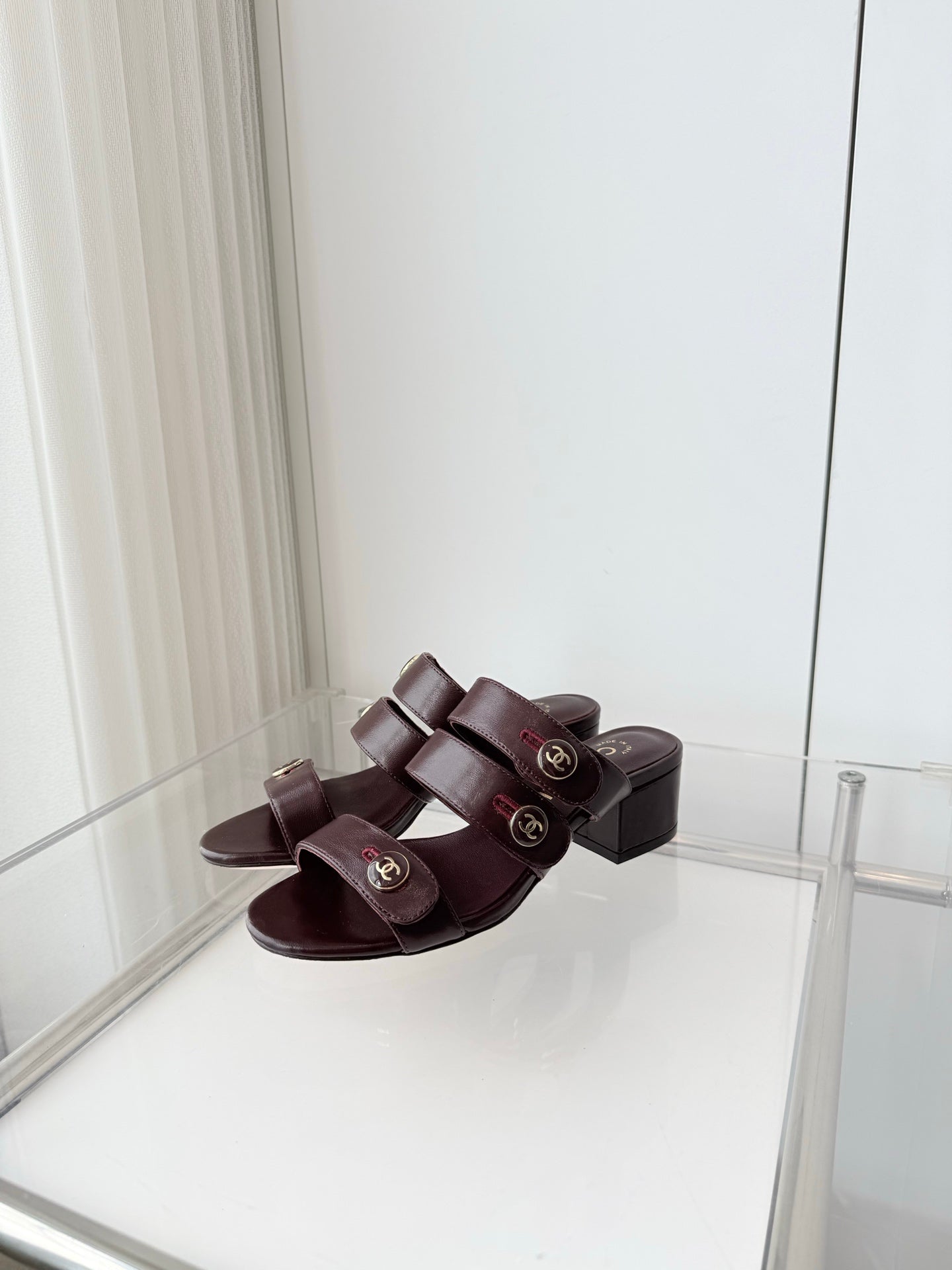 Chanel 26 Turnlock 40 Burgundy Sandal Mule in Lambskin 597397