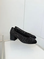 Chanel 26 Ladies 50 Ballet Flats Black in Fabric 597340