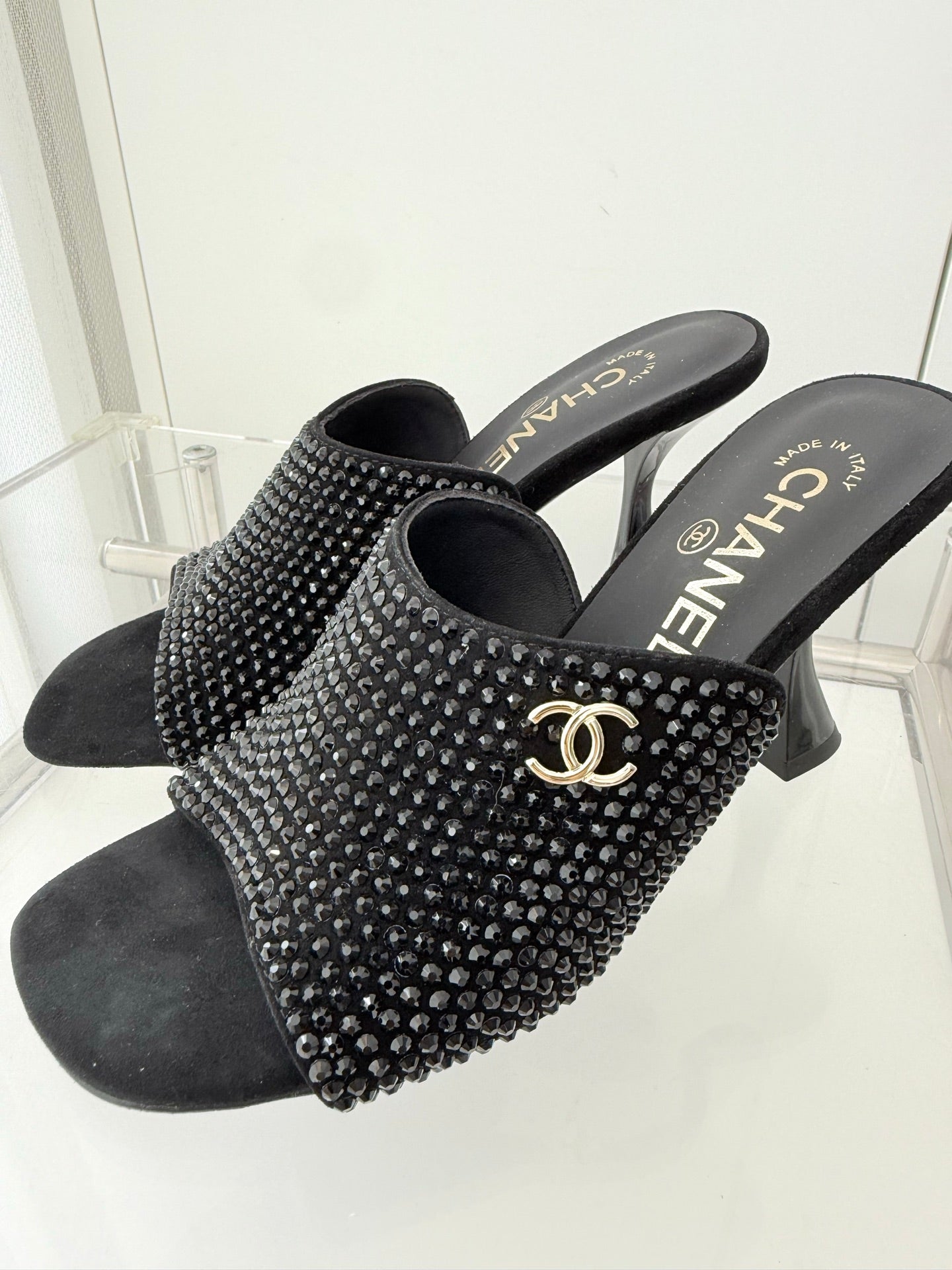 CC 26 Sandal 90 Black Rhinstone Deer Hide 597375