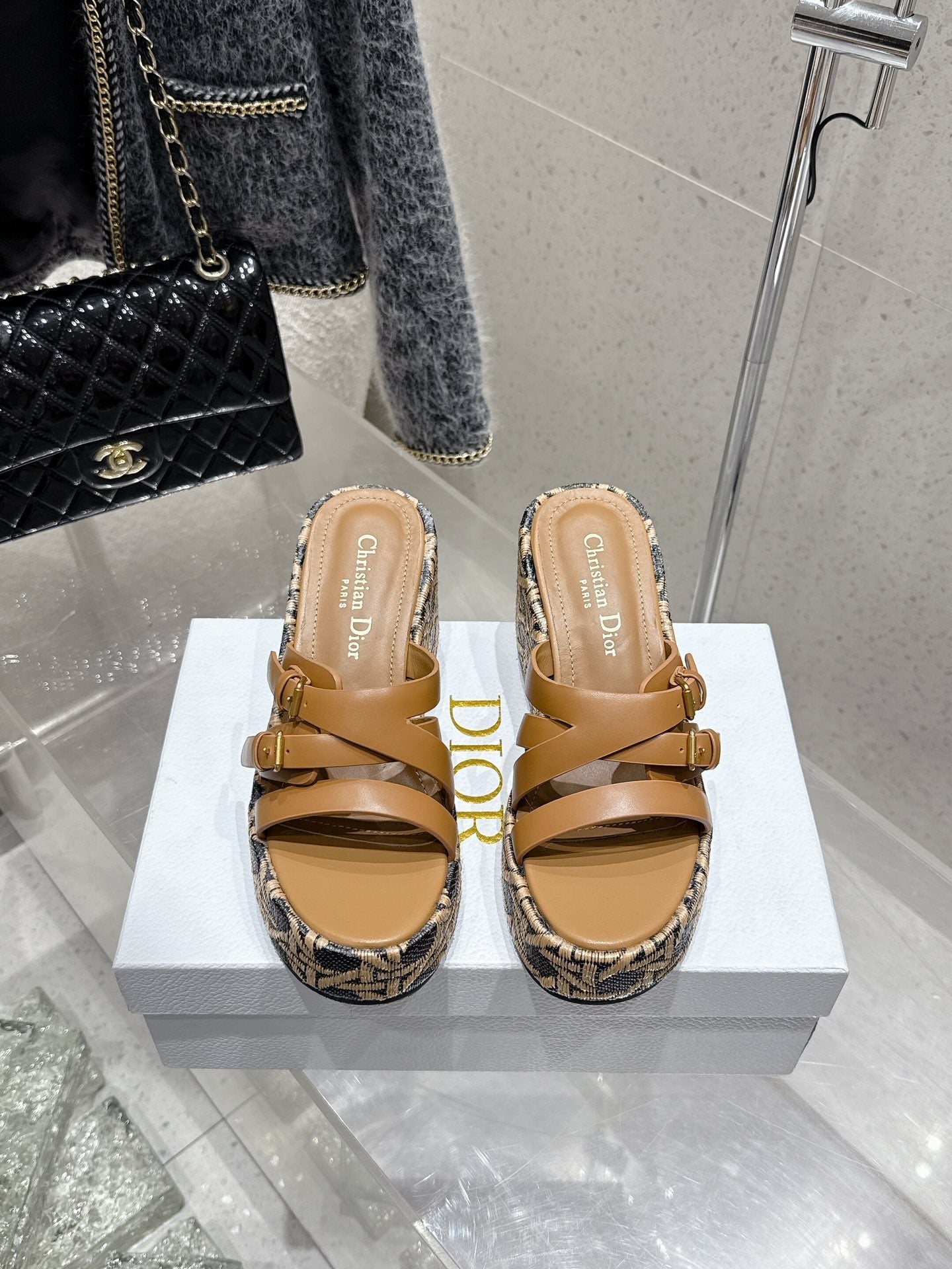 CD 25SS D-Attitude Wedge Sandals 90 Brown in Cowhide 598109