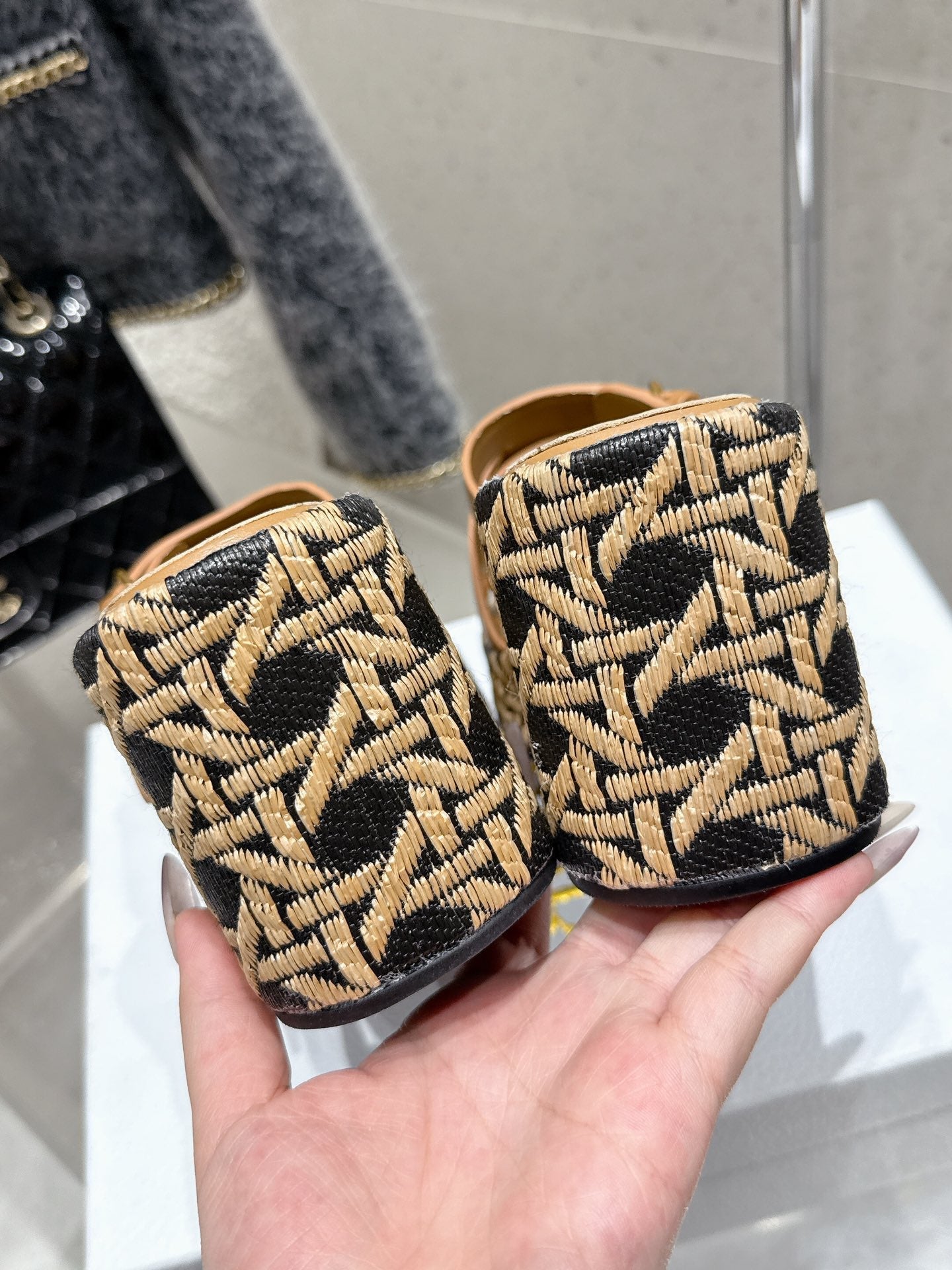 CD 25SS D-Attitude Wedge Sandals 90 Brown in Cowhide 598109