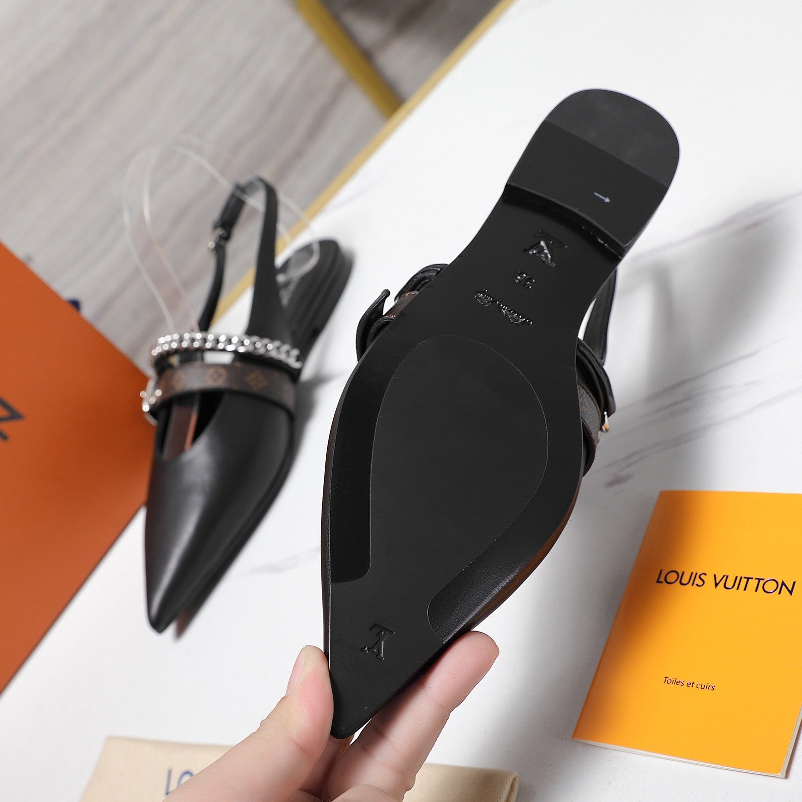 LV Vibe Slingback Flat Black Glossy Naplak Leather 600667
