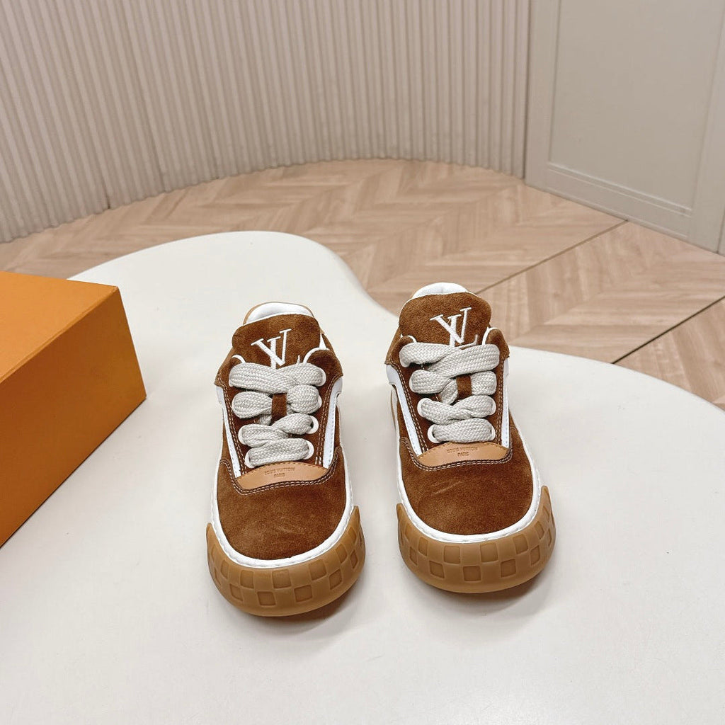 LV 2026 Tilted Sneaker Light Brown Suede 600683