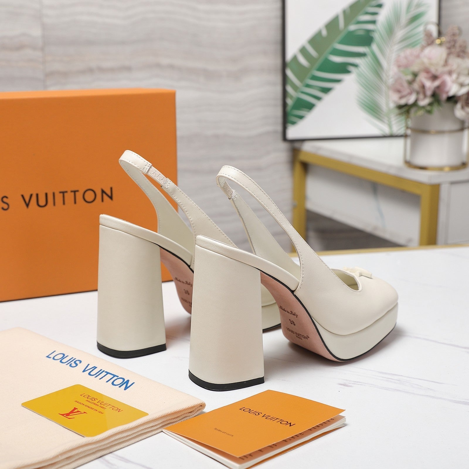 LV 26ss Chunky Heel Platform Slingback 11cm White in Cowhide 600738