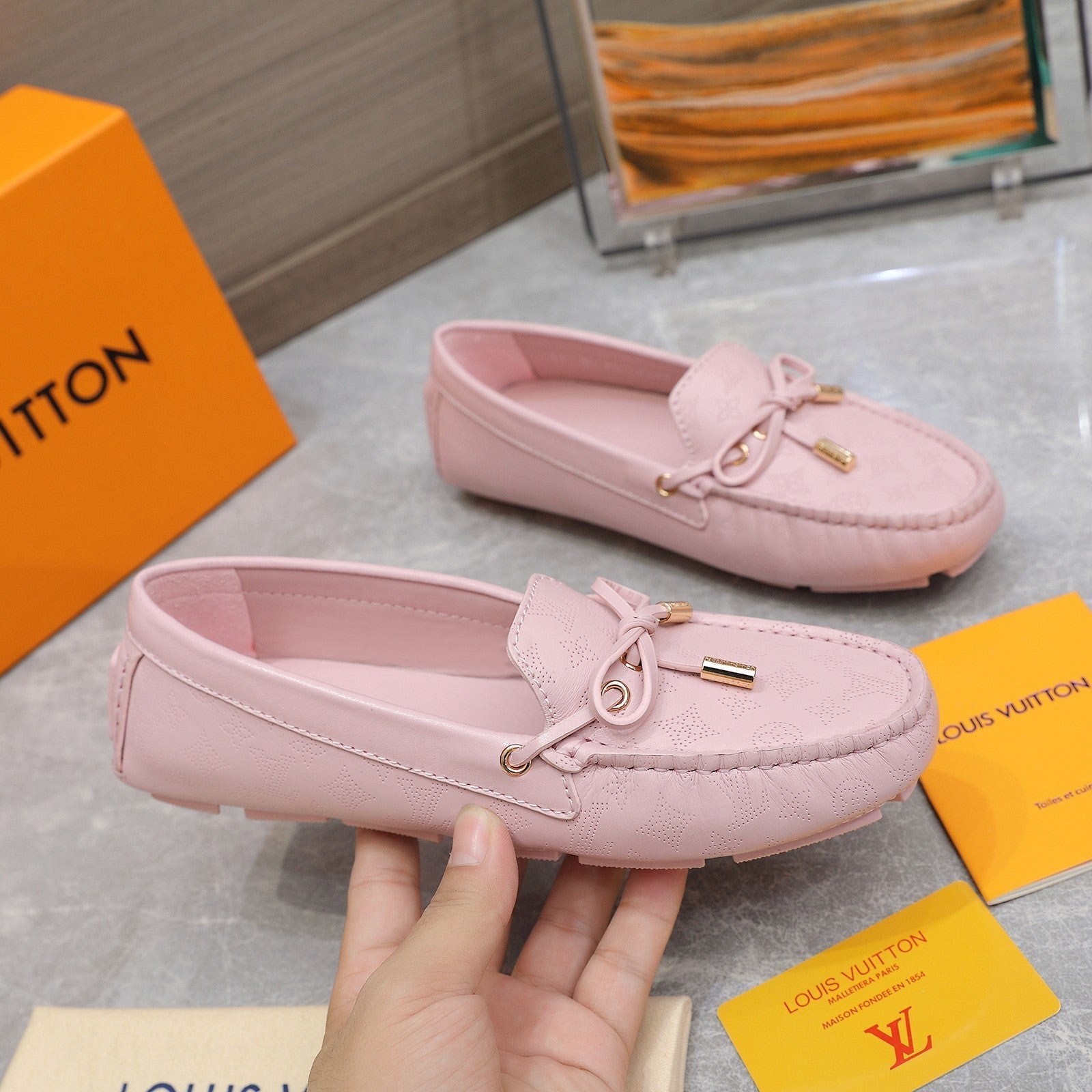 LV Gloria Loafer Pink Cowhide 600751