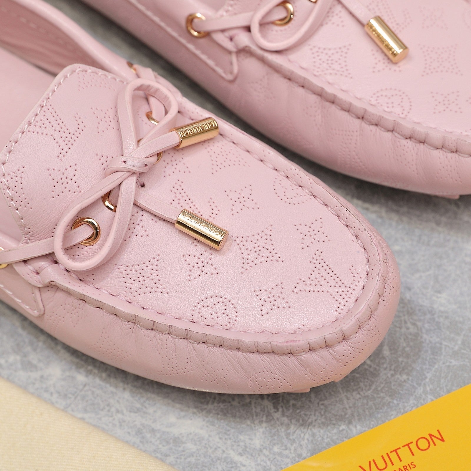 LV Gloria Loafer Pink Cowhide 600751