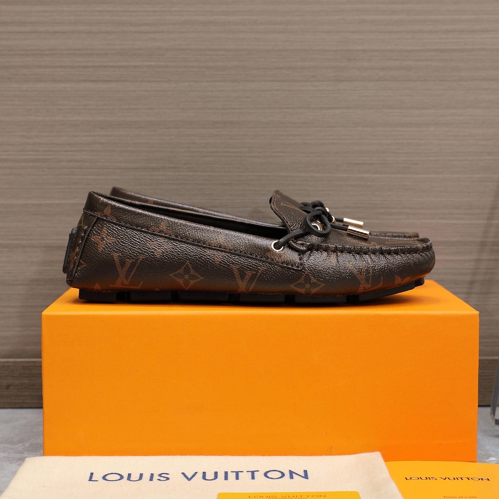 LV Gloria Loafer Dark Brown Monogram Cowhide 600756