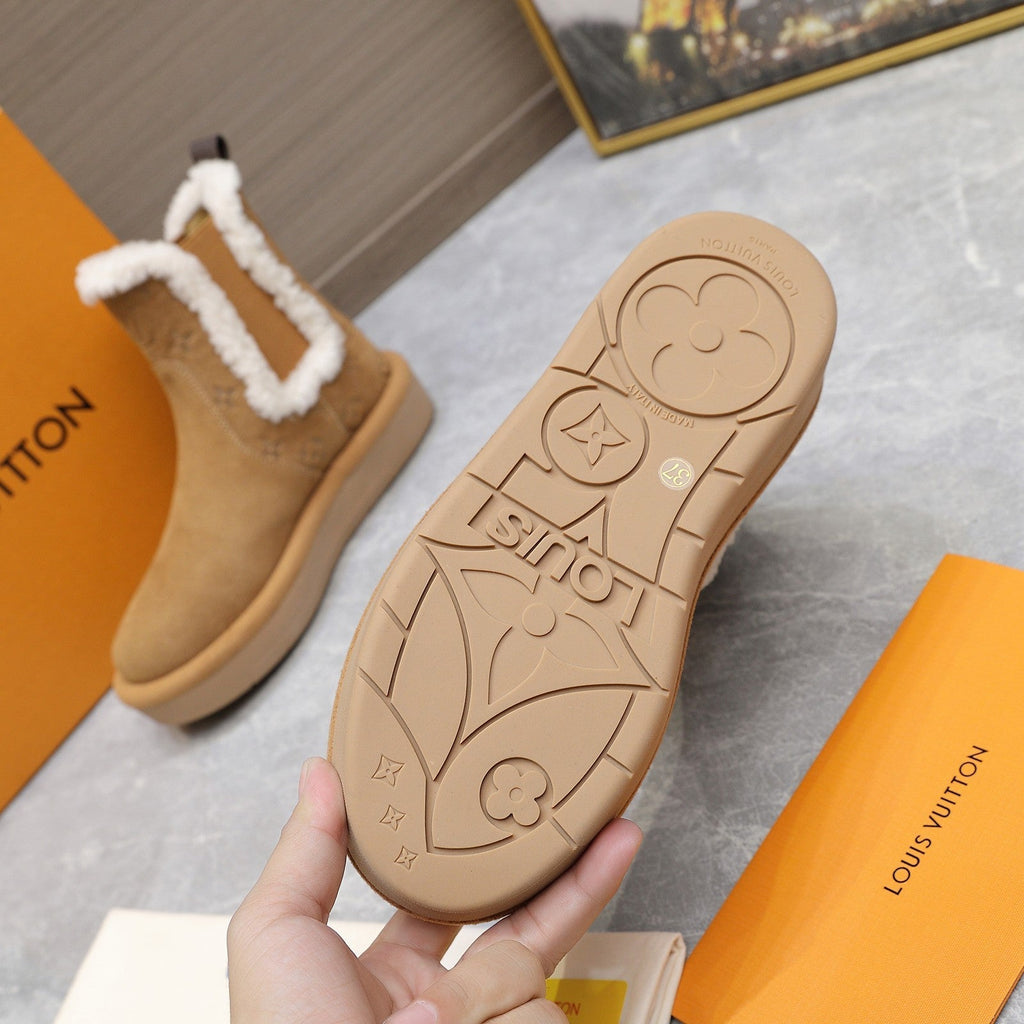 LV 26 Snow Boots Brown in Wool 600758