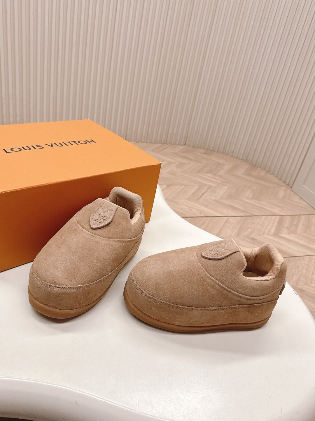 LV x Nigo Collaboration Yeti Sneakers Beige in Suede Cowhide Leather 600794