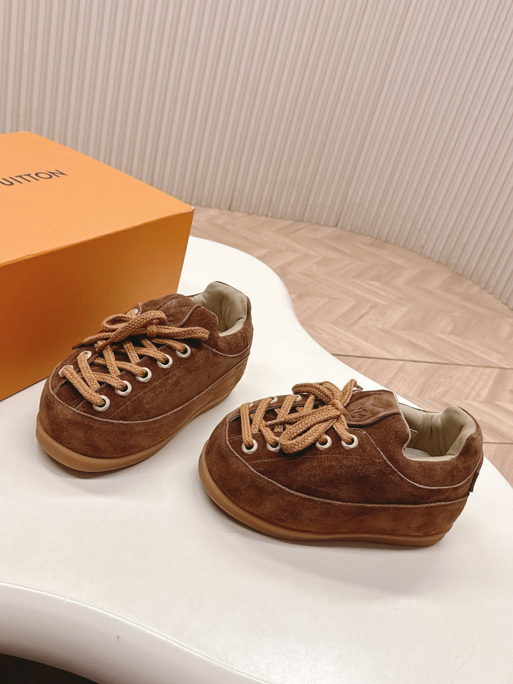LV x Nigo Collaboration Lace-up Yeti Sneakers Brown in Suede 600797