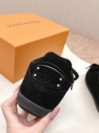 LV x Nigo Collaboration Lace-up Yeti Sneakers Black in Suede 600796