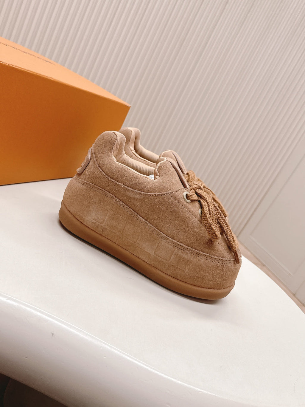 LV x Nigo Collaboration Lace-up Yeti Sneakers Light Brown in Suede 600798