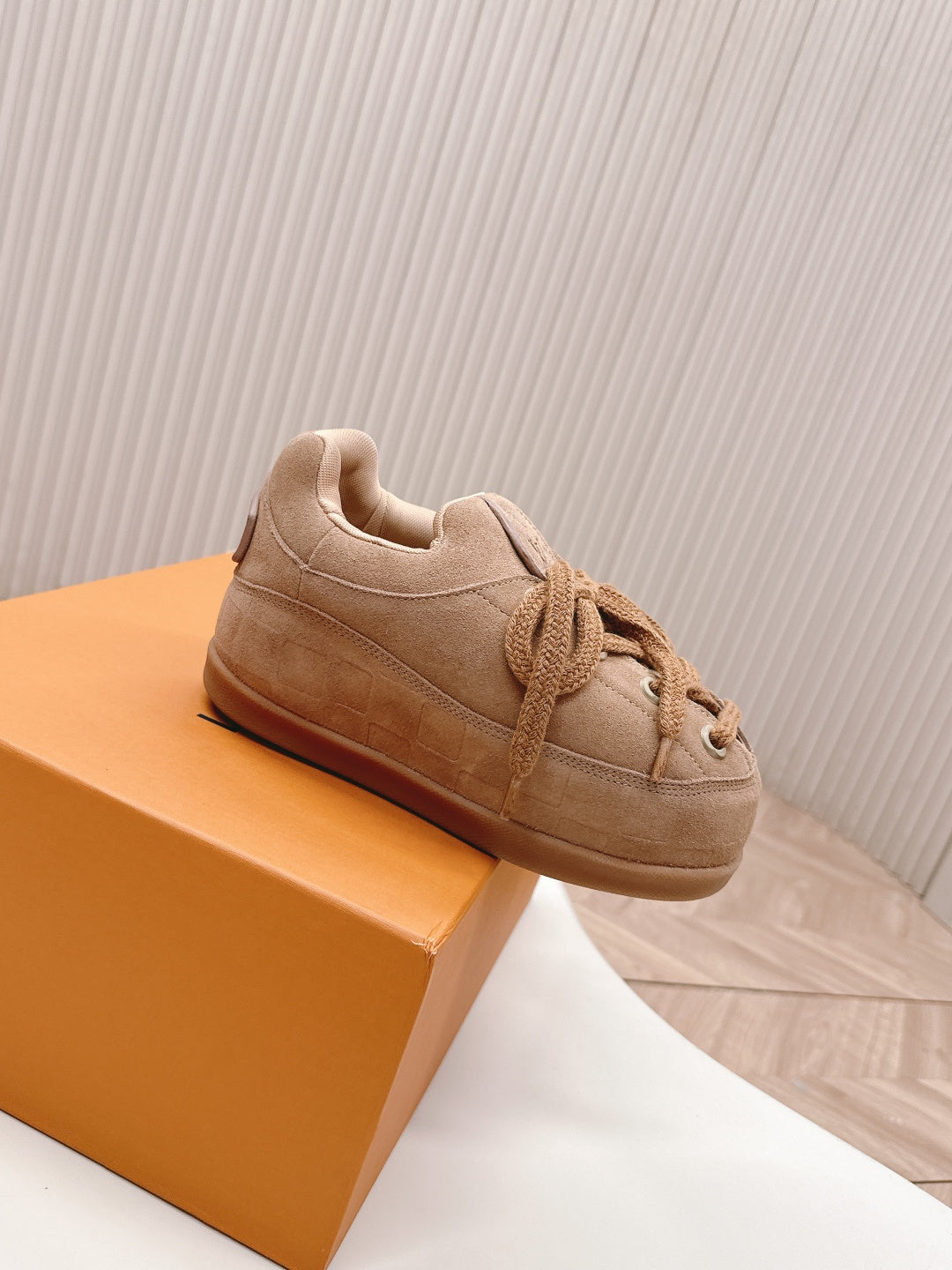 LV x Nigo Collaboration Lace-up Yeti Sneakers Light Brown in Suede 600798