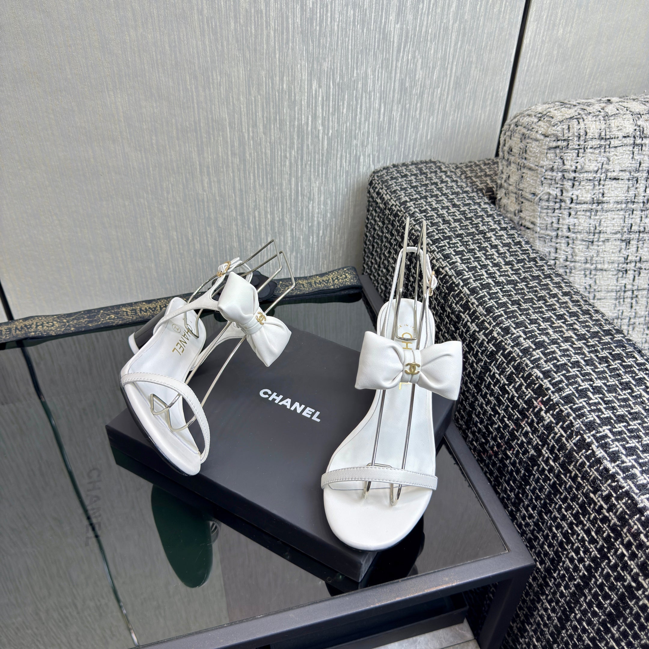 Chanel 26 Bow Heels White in Lambskin 602500