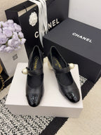 CC Pearl Heel with Rhinstone Clasp Mary Janes Black Cowhide 602353