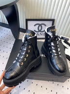CC Platform Ankle Boots Black in Leather With Fur Lining 611709