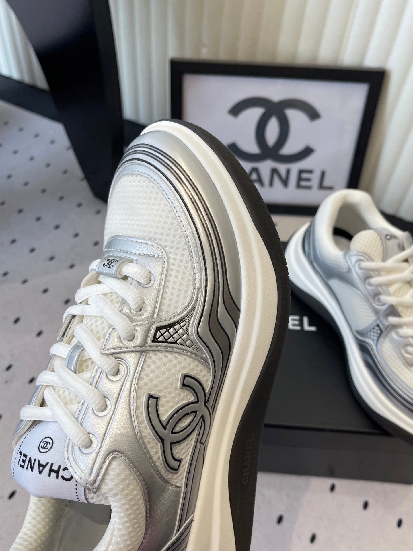 CC Sneaker White Silver Metallic in Cowhide 611669