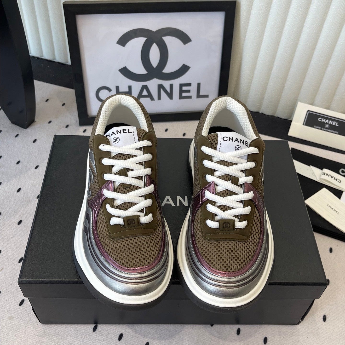 CC Sneaker Brown Metallic Silver in Cowhide 611662