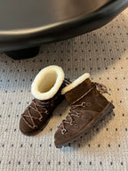 Miu 26 Snow Boots Dark Brown in Suede 614800