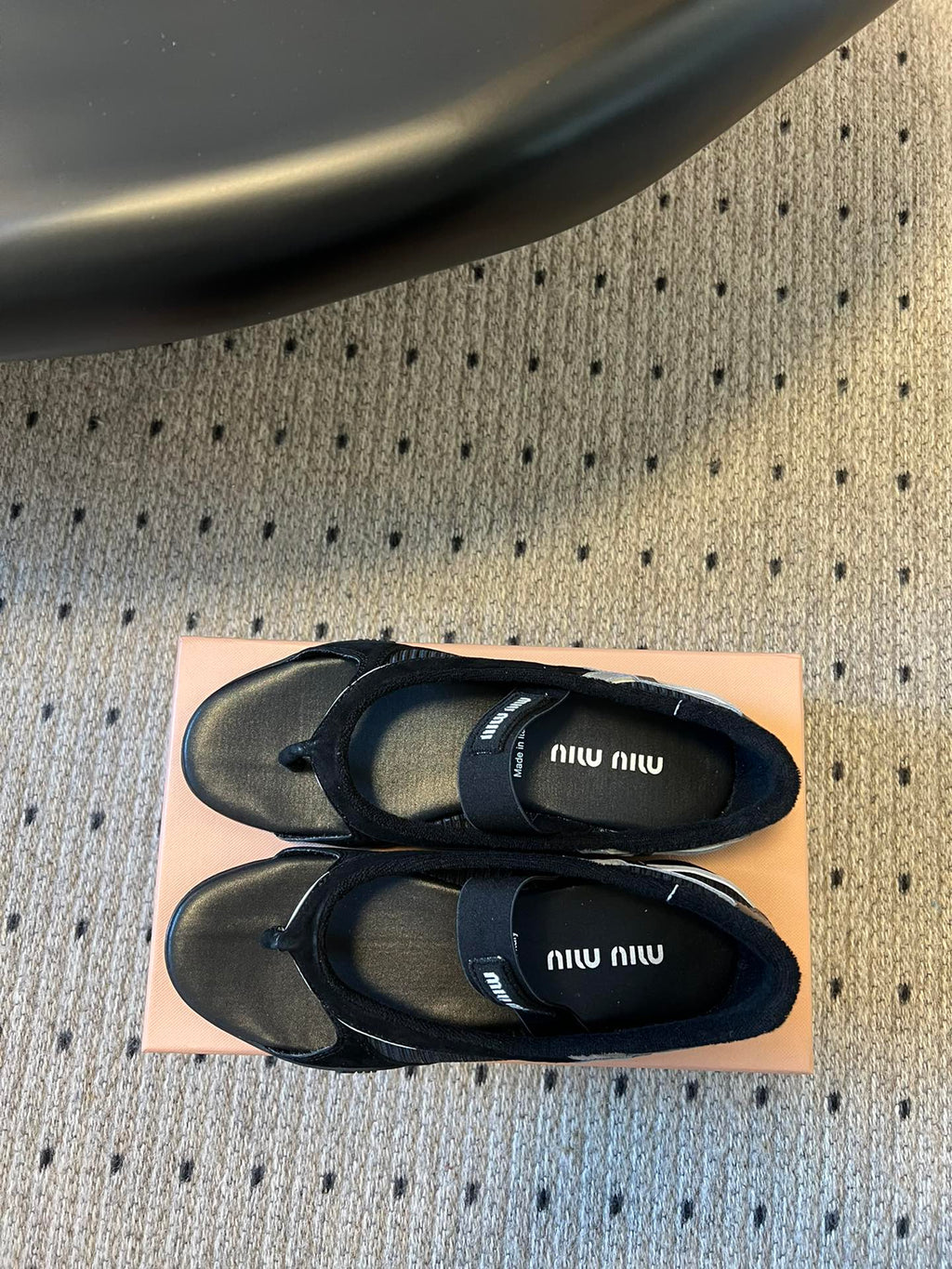 Miu Miu 26 Mary Jane Casual Flip-Flops Black in Mesh fabric 614742