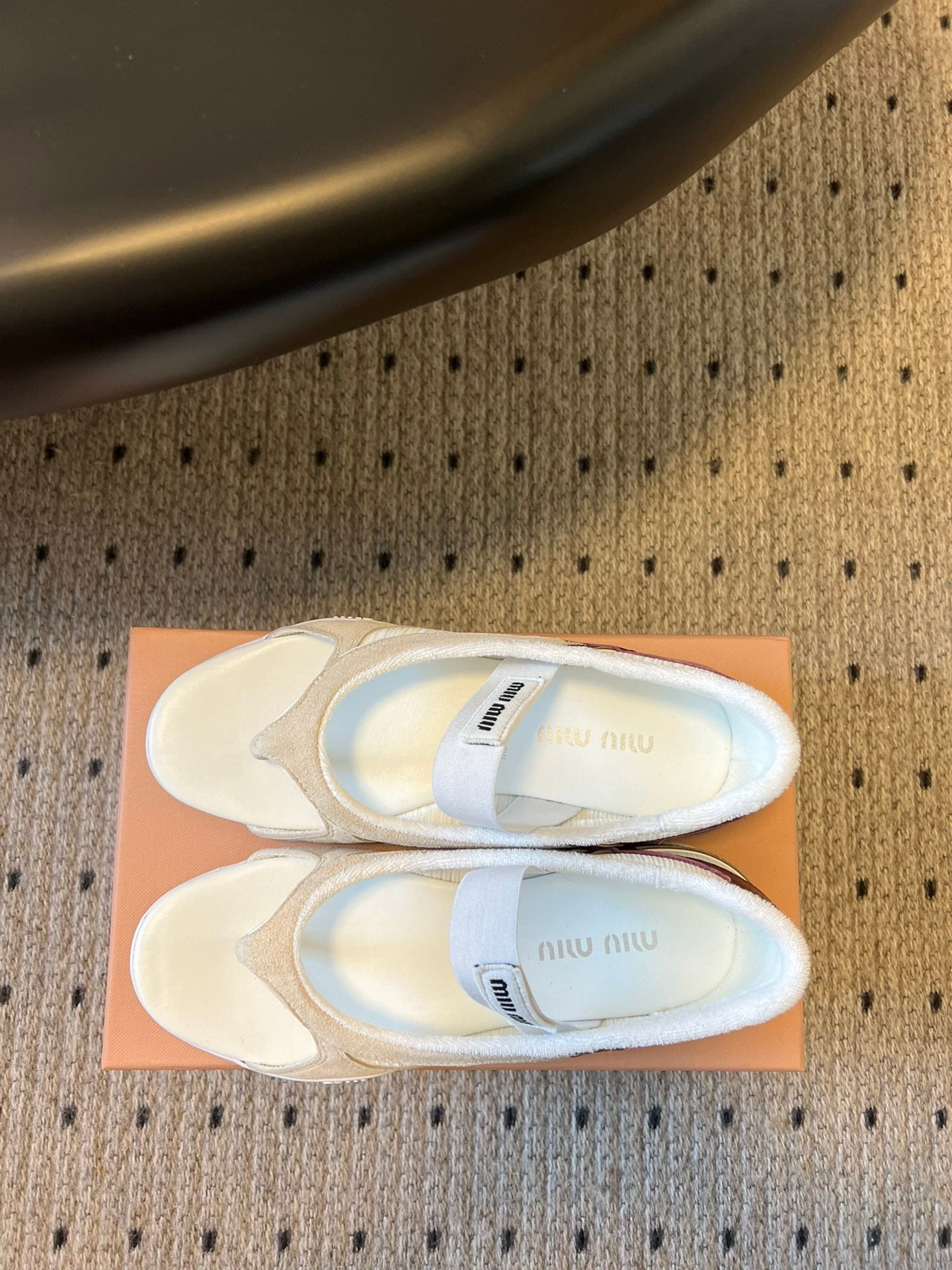 Miu Miu 26 Mary Jane Casual Flip-Flops White Brown in Mesh fabric 614740