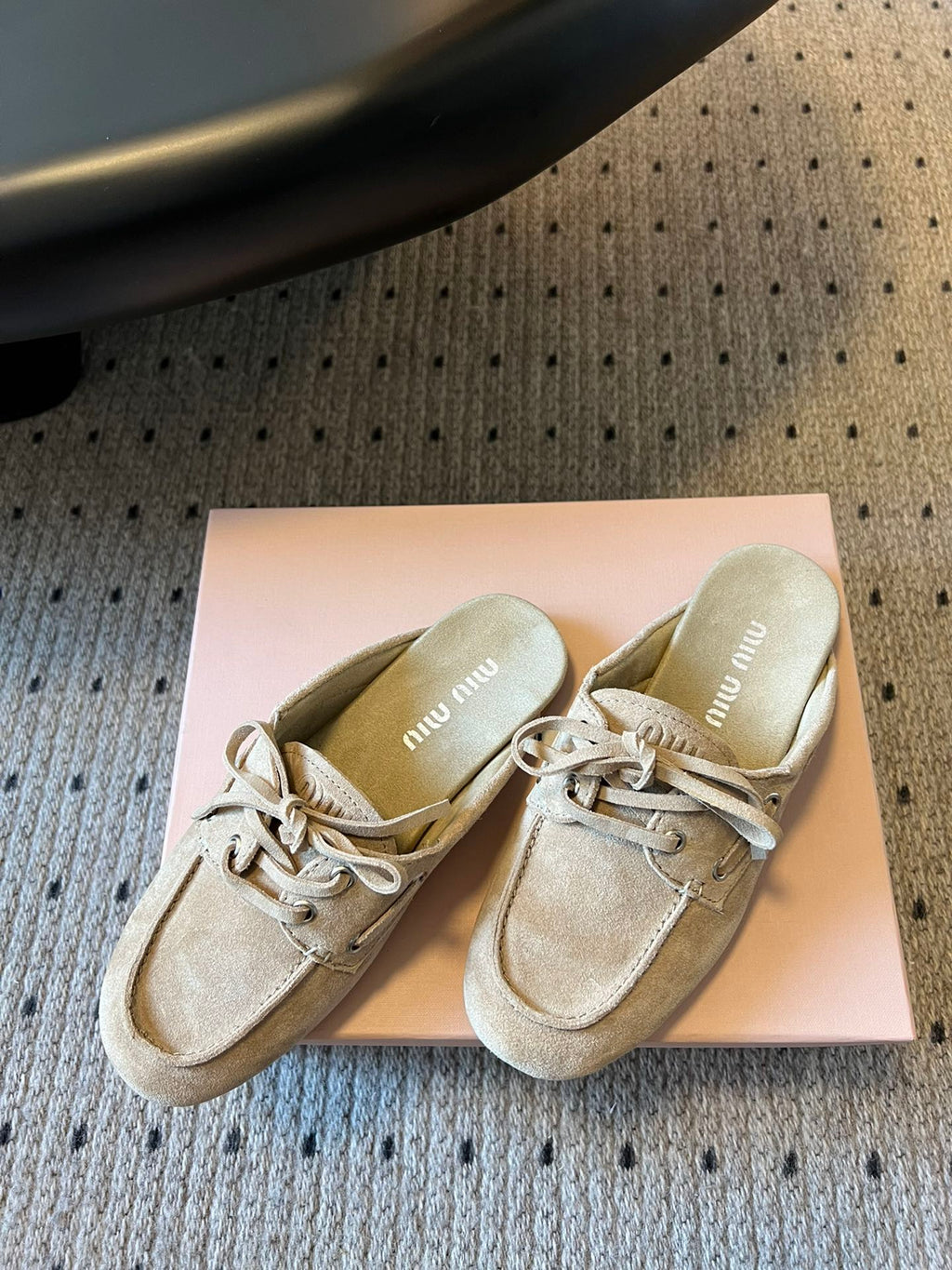 Miu Miu 26SS Mules Light Beige in Fluffing Fur 614561