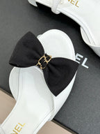 Chanel 26C Chain Bow Chunky Heel Sandals White Black in Cowhide 615990