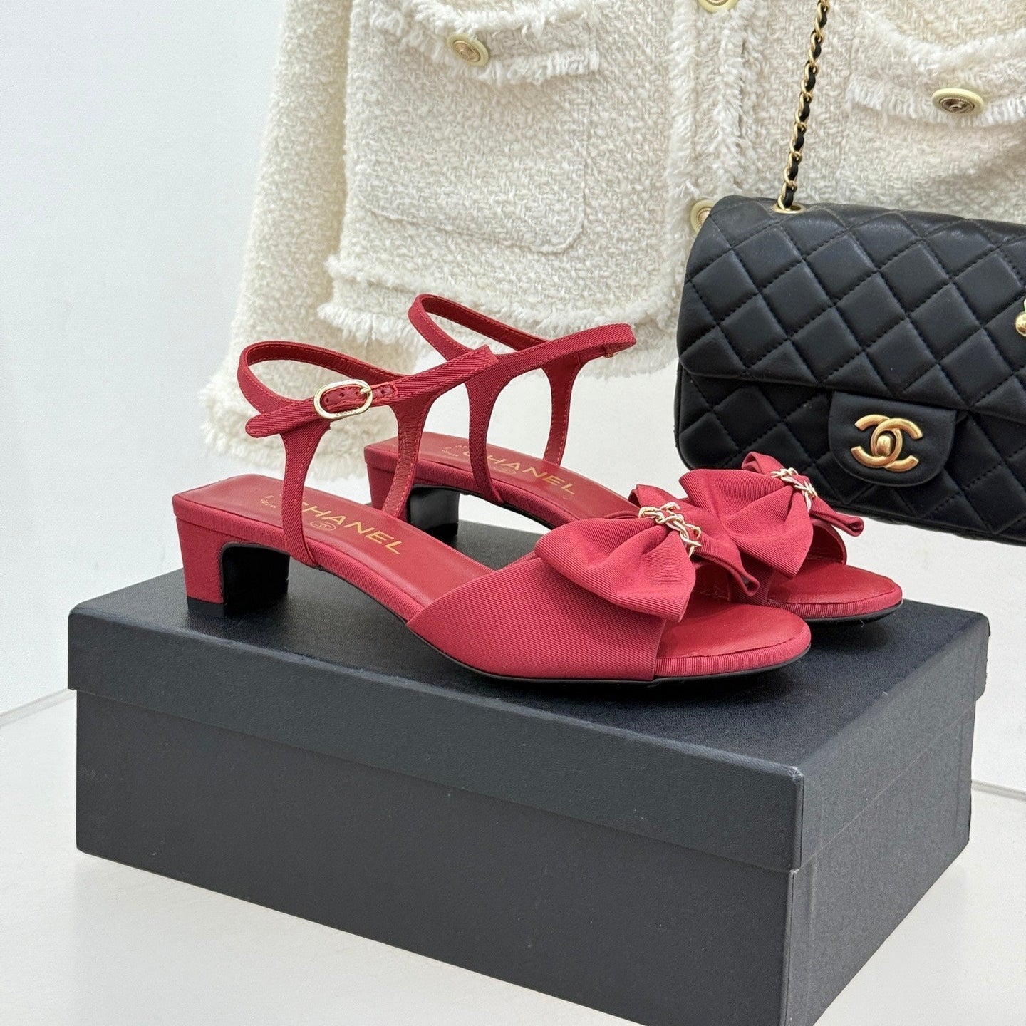 Chanel 26C Chain Bow Chunky Heel Sandals Red in Cowhide 615987