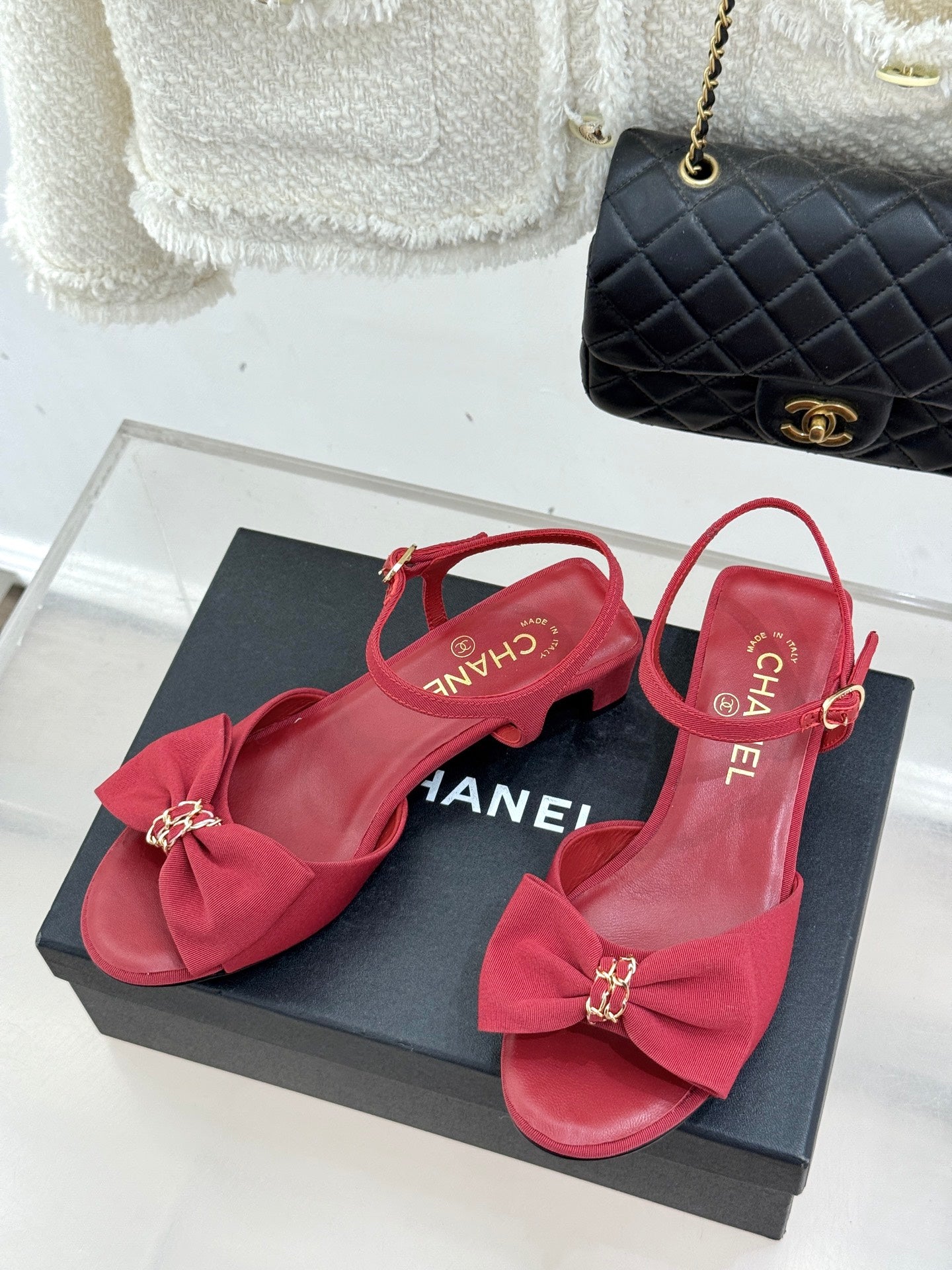 Chanel 26C Chain Bow Chunky Heel Sandals Red in Cowhide 615987