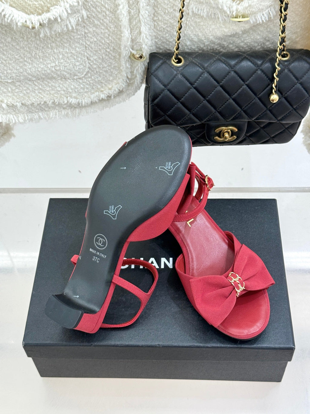 Chanel 26C Chain Bow Chunky Heel Sandals Red in Cowhide 615987