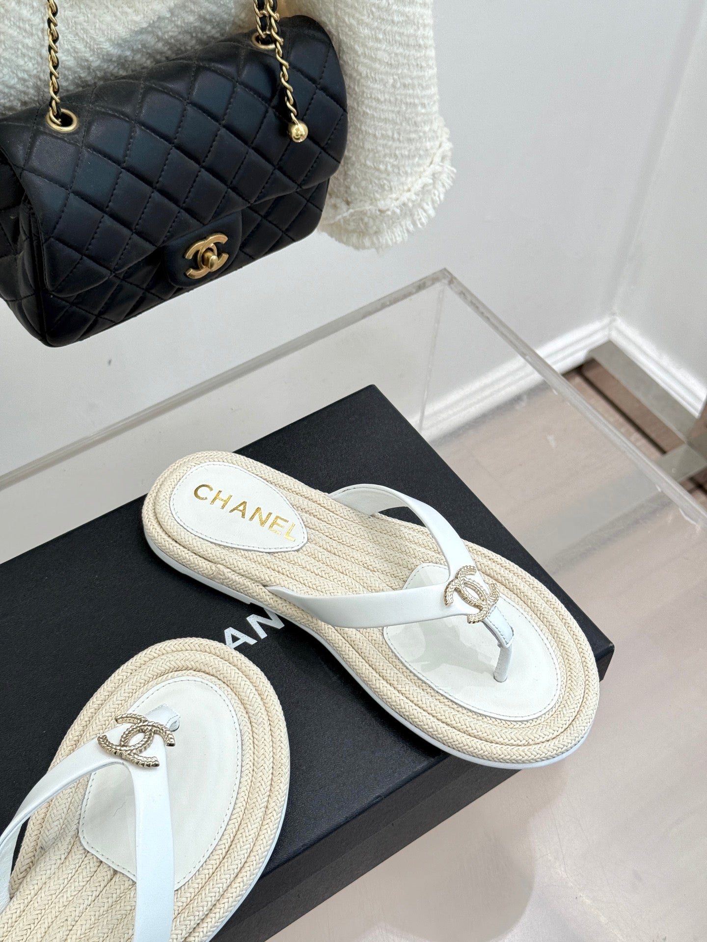 Chanel 26C Hemp Rope Sole Double C Flip-Flops White in Sheepskin 615959