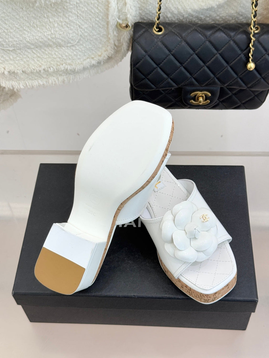 Chanel 26C Camellia Wood Grain Platform Sandals White in Leather 615916